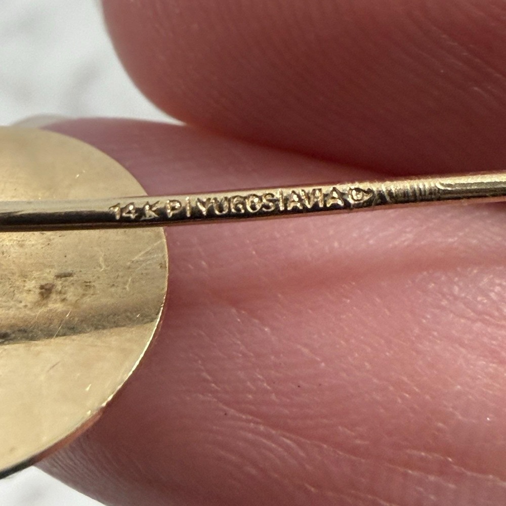 14k Yellow Gold Engraved Floral Flower Stick Pin Yugoslavia 1.5 gr Vintage - Picture 4 of 8